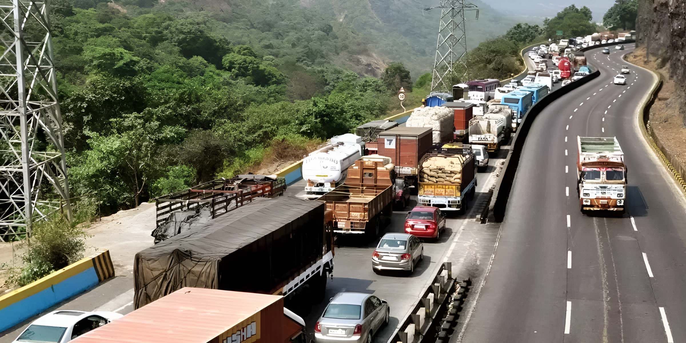 mumbai-pune-expressway-traffic-Picsart-AiImageEnhancer Mumbai Pune Highway